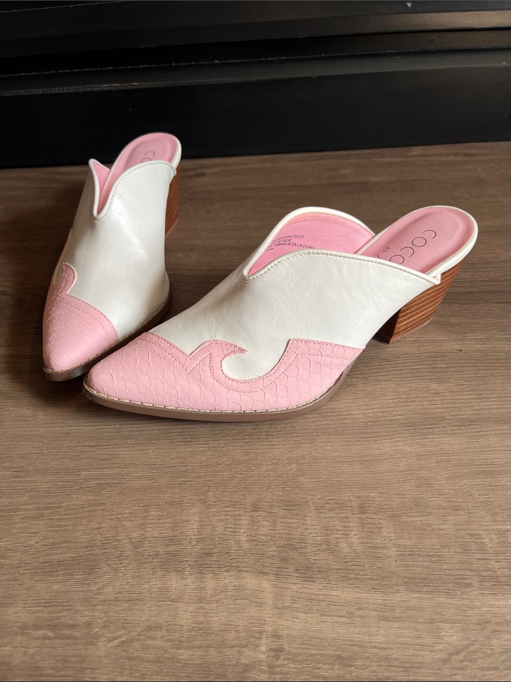 Coconuts by Matisse White and Pink Western-Style Leather Mule Heels